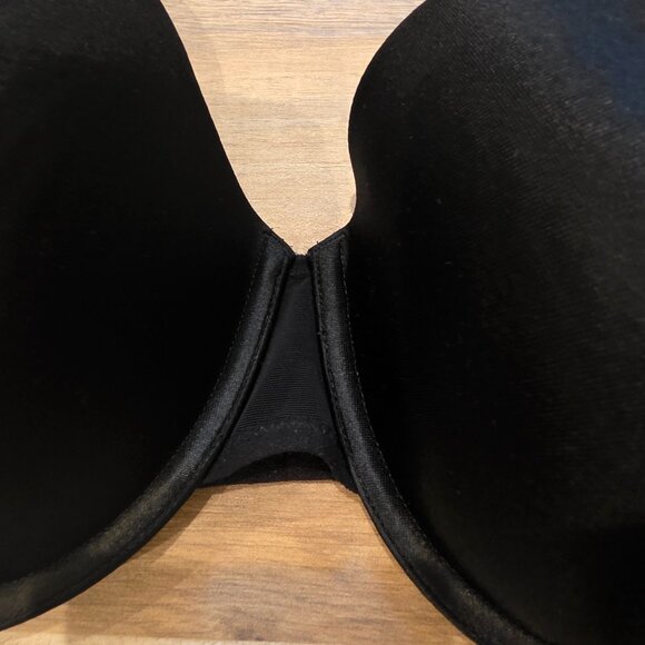 Warners Black Bra - Picture 2 of 6